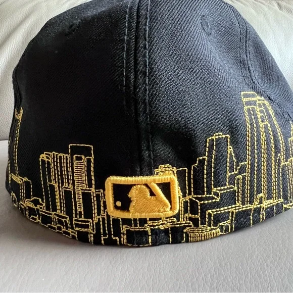 Pittsburgh pirates Black and Gold City Skyline Cap fitted 6 3/4 - Picture 6 of 11